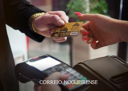 cartoes-lideraram-forma-de-pagamento-em-2021-com-participacao-de-51-correio-nogueirense