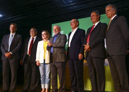 lula-anuncia-ministros_mcamgo_abr_091220221818-2