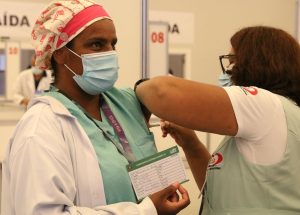 _vacinacao_covid-19_hospital_das_clinicassao_paulo_rvrsa_2001213898