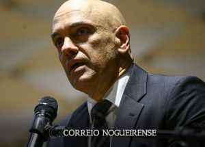 moraes-tentaram-me-dar-um-cartao-vermelho-mas-o-var-nao-permitiu-correio-nogueirense