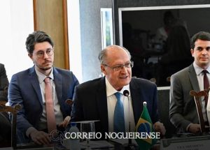alckmin-diz-que-aprovacao-da-reforma-tributaria-foi-sem-toma-la-da-ca-correio-nogueirense