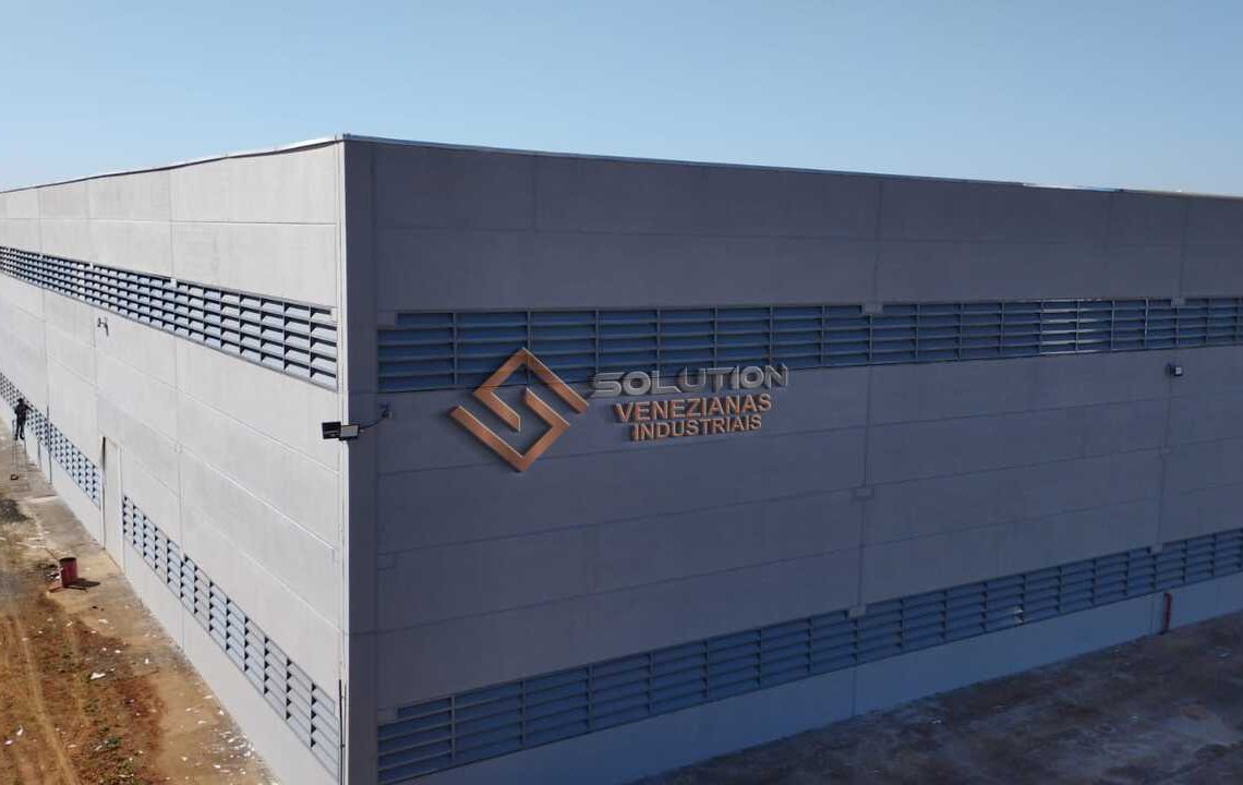 veneziana-industrial-solution-venezianas-industriais-lanternim-480