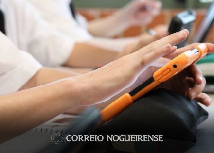 celular-em-sala-desafia-dia-a-dia-de-professores-dizem-pesquisadores-correio-nogueirense