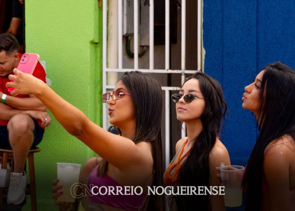 Celular no carnaval: saiba como proteger dados em caso de furto ...