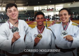 judocas-de-artur-nogueira-conquistam-medalhas-e-vagas-na-final-do-paulista-correio-nogueirense