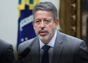 lira-amplia-reducao-parcial-de-ir-para-quem-ganha-ate-r-7-350-correio-nogueirense