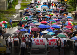 revolta-popular-no-panama-detona-repressao-estatal-com-estado-de-sitio-correio-nogueirense
