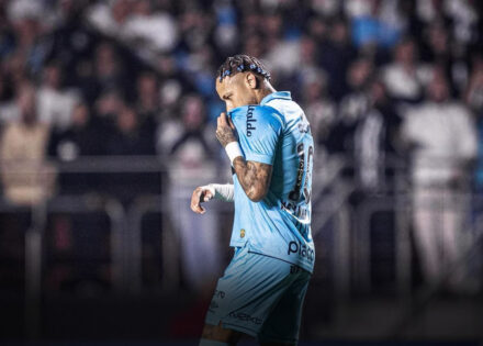 com-dois-de-neymar-santos-vence-juventude-e-sai-do-z4-correio-nogueirense