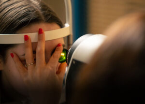 oftalmologistas-apontam-risco-de-atendimento-por-pessoas-sem-formacao-correio-nogueirense