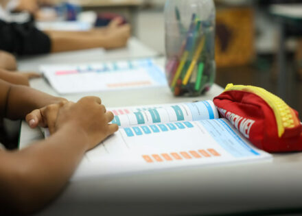 brasil-avanca-mas-ainda-tem-42-milhoes-em-atraso-escolar-correio-nogueirense