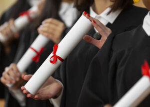 ensino-superior-no-brasil-pode-mais-que-dobrar-salario-correio-nogueirense