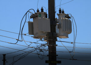 furto-de-energia-no-pais-gerou-custo-de-r-103-bilhoes-em-2024-correio-nogueirense