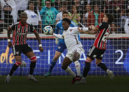 sao-paulo-joga-bem-mas-acaba-sendo-superado-pela-ldu-em-quito-correio-nogueirense