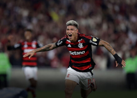 carrascal-decide-e-flamengo-fica-em-vantagem-na-semi-da-libertadores-correio-nogueirense
