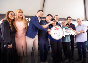 lucas-sia-entrega-chaves-para-moradores-do-jardim-esperanca-em-artur-nogueira-correio-nogueirense