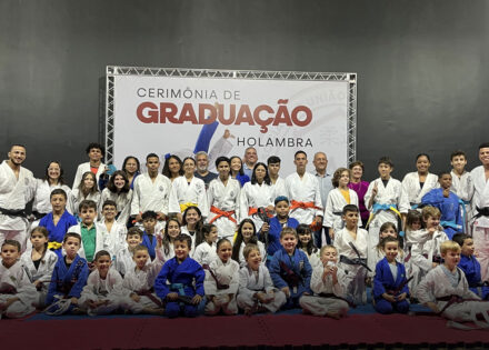 holambra-realiza-cerimonia-de-graduacao-dos-alunos-da-escolinha-de-judo-da-prefeitura-correio-nogueirense