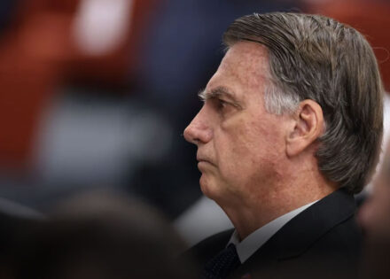 pl-suspende-atividades-partidarias-e-salario-de-bolsonaro-correio-nogueirense