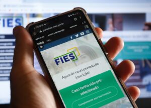 fies-educacao-estudo-pagamento-finaciamento-alicativo-1