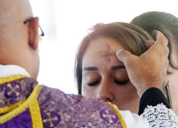 papa-quaresma-conversao-do-coracao-e-jejum-das-palavras-correio-nogueirense