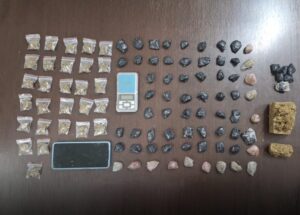 Mais de 100 porções de maconha são apreendidas com adolescente em Artur Nogueira