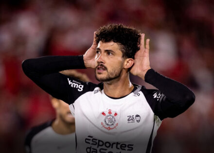 corinthians-arranca-empate-do-santa-fe-nos-acrescimos-correio-nogueirense