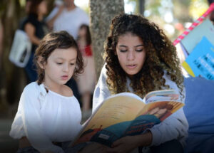 estudo-revela-que-53-das-familias-raramente-leem-para-crianca-correio-nogueirense