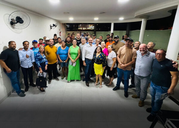 liderancas-politicas-de-artur-nogueira-se-reunem-em-apoio-ao-pre-candidato-a-deputado-du-cazellato-correio-nogueirense-capa