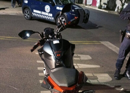 motociclista-sem-cnh-e-detido-apos-fuga-e-direcao-perigosa-durante-operacao-da-gcm-em-holambra-correio-nogueirense