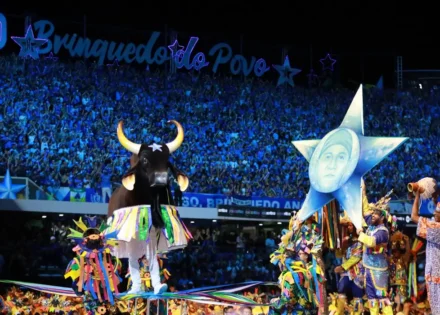 festival-de-parintins-2026-boi-caprichoso-encerra-apresentacoes-destacando-cultura-memoria-e-tradicoes-da-regiao-norte-2_foto-mauro-neto-e-tiago-correa-secom
