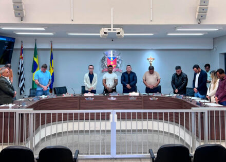 vereadores-de-artur-nogueira-homenageiam-adhemar-da-silva-barros-com-minuto-de-silencio-durante-sessao-extraordinaria-correio-nogueirense