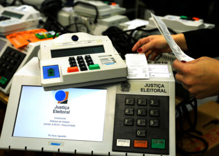 assinatura-digital-e-lacracao-impedem-alteracao-em-sistemas-eleitorais-correio-nogueirense