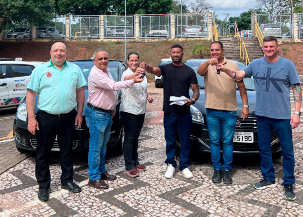 camara-de-artur-nogueira-entrega-dois-veiculos-a-prefeitura-correio-nogueirense-capa